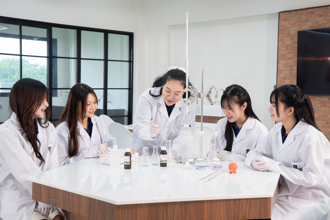 Science learning at a pre-medical high school